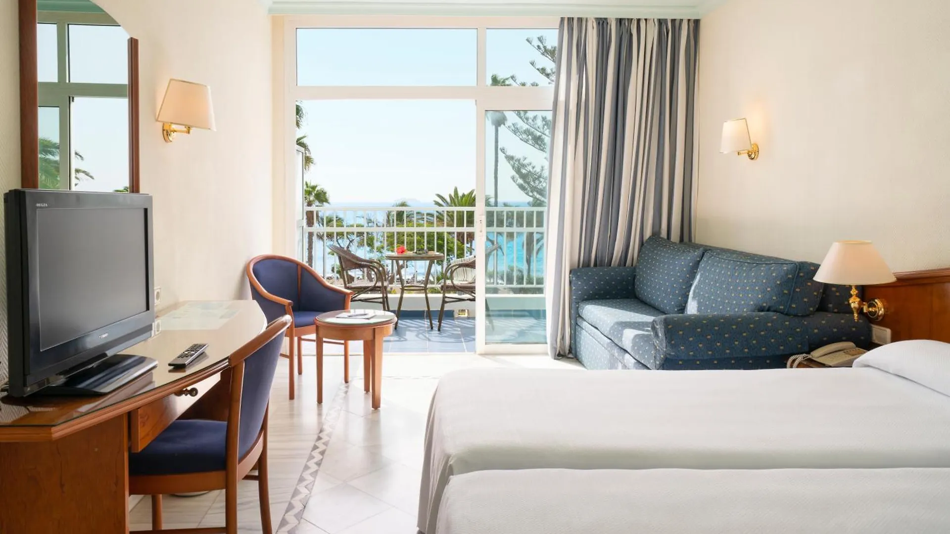 Vik Hotel San Antonio Puerto del Carmen